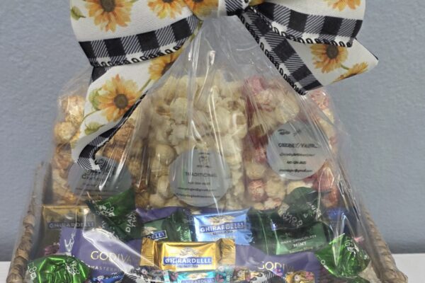 crazy-dog-kettle-corn-gift-basket